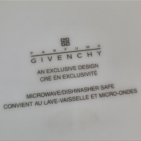 set of 4 vtg givenchy paris porcelain dinner plates les fleurs de parfum - Picture 7 of 7